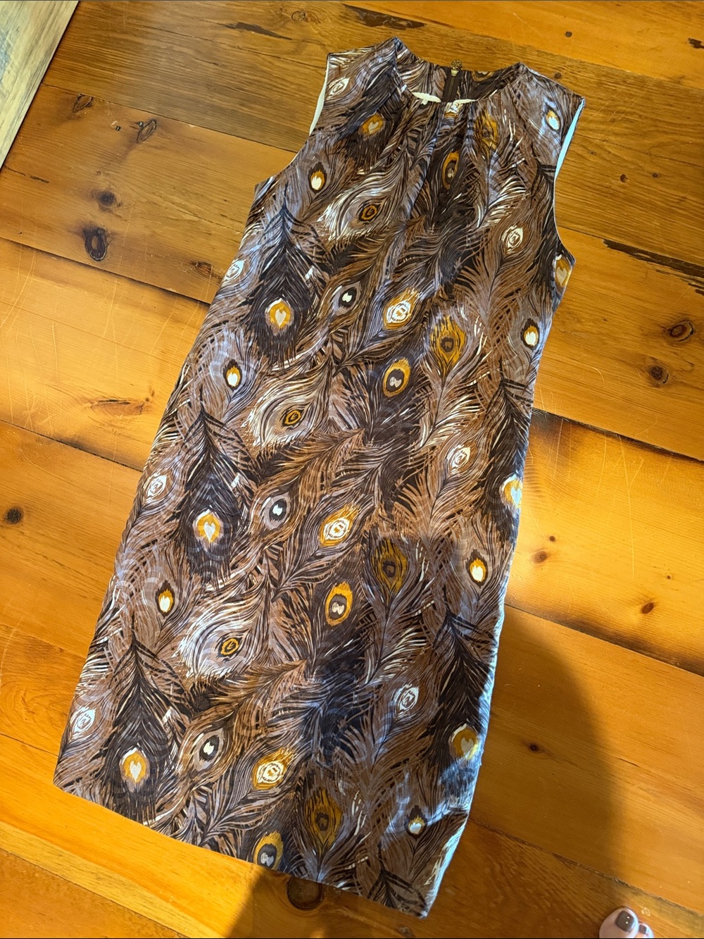 Tory Burch Sleeveless Brown Peacock-Feather Print Dress- silk.